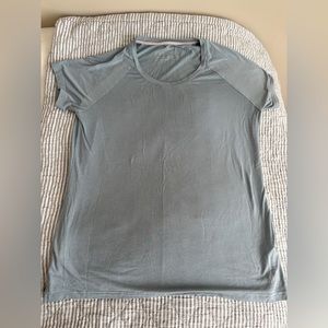 Free Fly lot of shirts & tanks ( various sizes ) M, L, XL